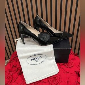 Prada black heels pointed pump